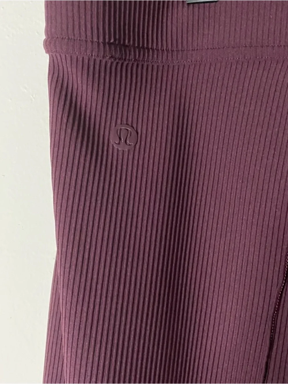 Lululemon Urban Strides Super High Rise Ribbed Pants Merlot Size 6/ 25” Inseam